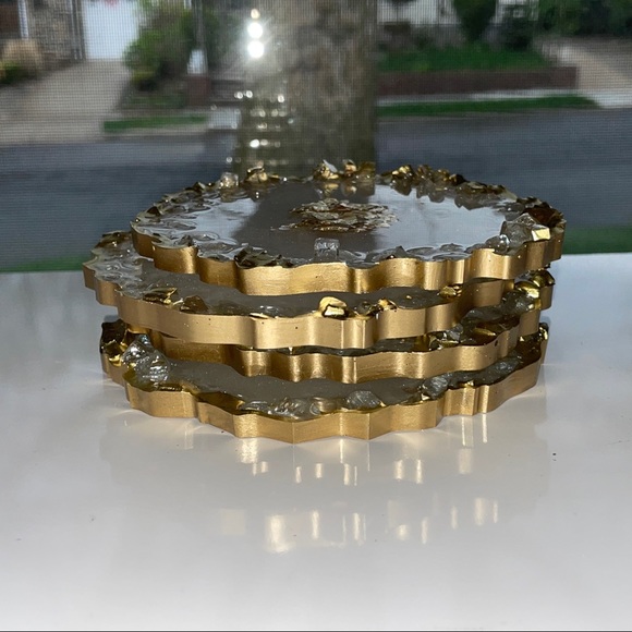 Resin Geode Agate 12” Tray and Coasters w/ Crushed Glass Edges - HANDMADE BY ME - Picture 5 of 10